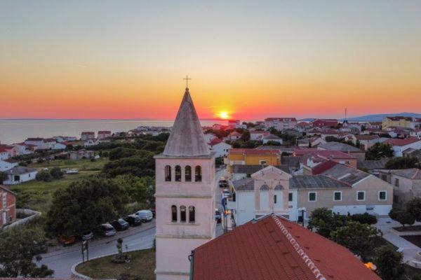 Apartments Orlic Povljana Dış mekan fotoğraf
