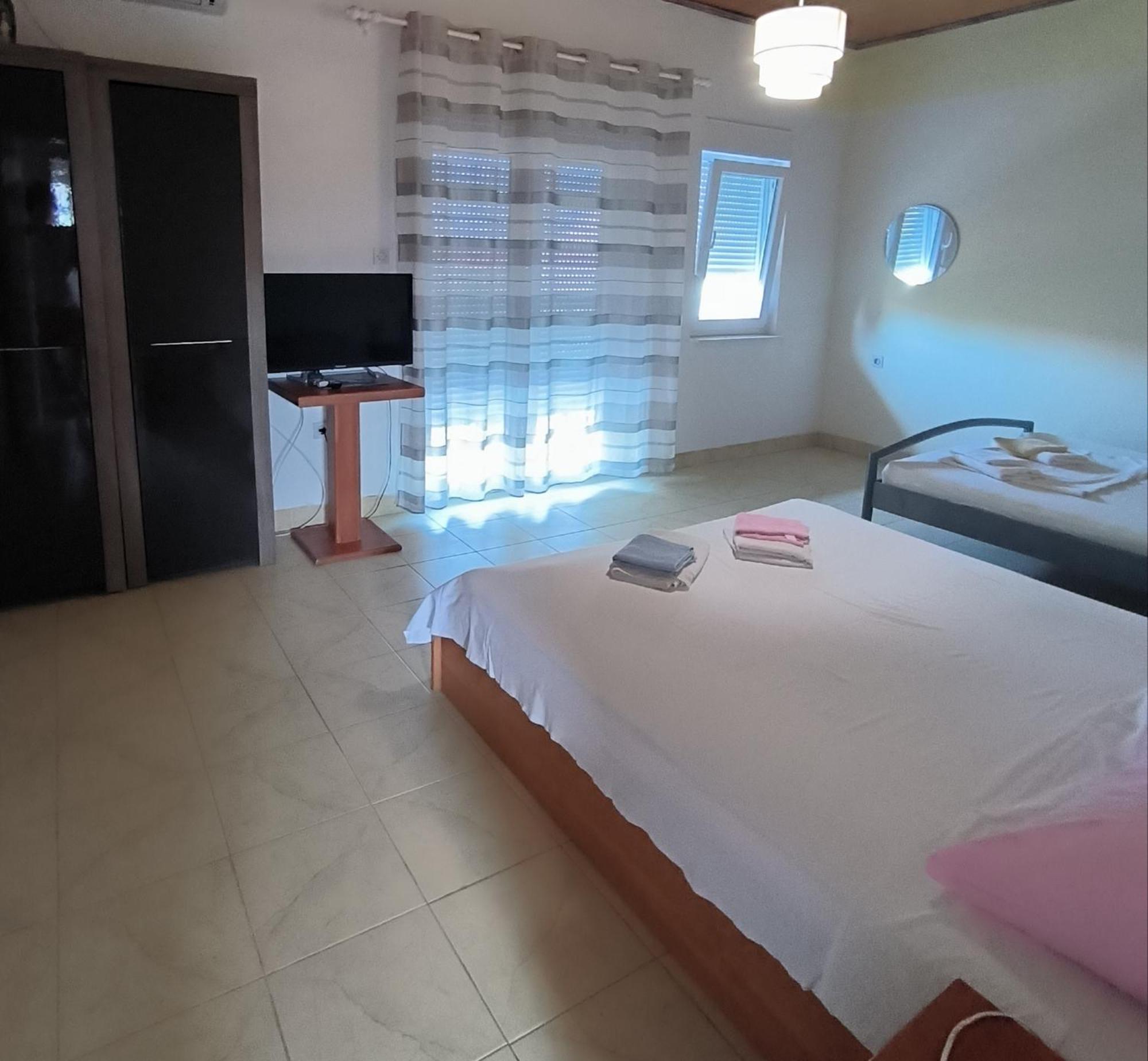 Apartments Orlic Povljana Dış mekan fotoğraf